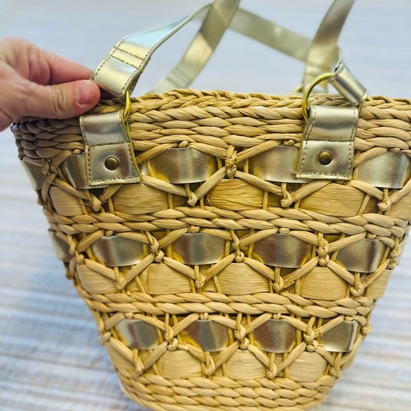 Payless Cornhusk and Gold Vintage Purse - Picture 3 of 6